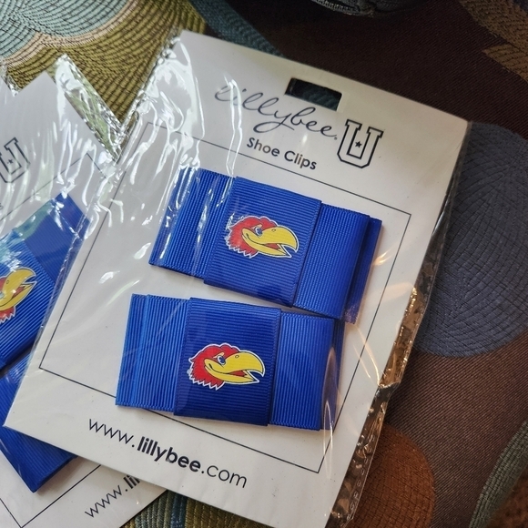 University of Kansas 🎁 Jayhawks Lillybee U Shoe Clips NCAA Sorority Cheer Rush - Picture 2 of 3